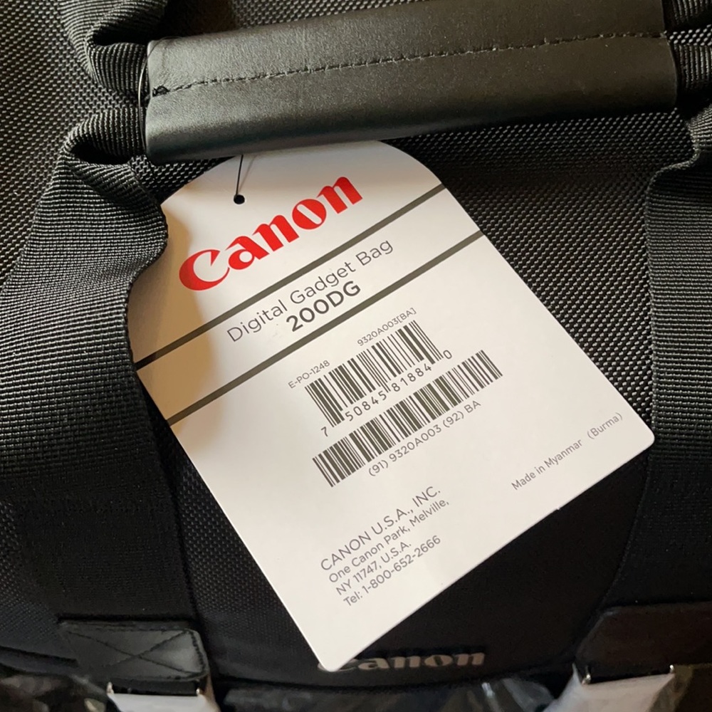 Brand new Canon Digital Gadget Bag!! - Picture 3 of 6